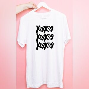NWT! XOXO Tee